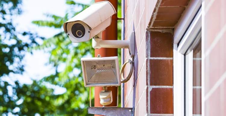 Кому нужны системы видеонаблюдения для дома?